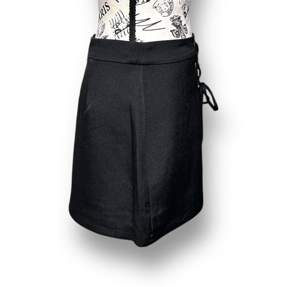 Anthropologie English Factory M Black Lace Up Skort Mini Preppy Whimsigoth Chic - Picture 4 of 8